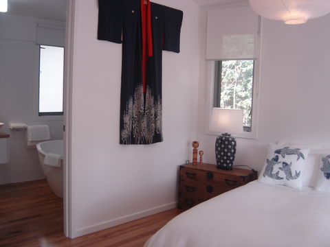 Dalrymples Guest Cottages - Accommodation Gladstone 7