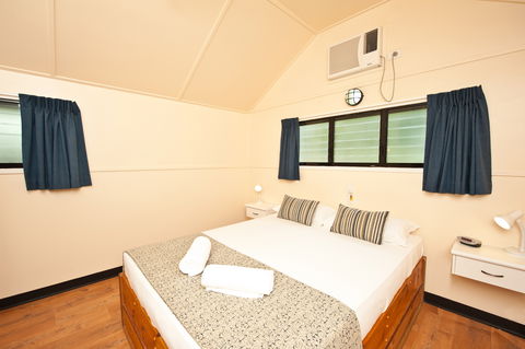 Ellis Beach Oceanfront Bungalows & Caravan Pk - Accommodation Gladstone 1