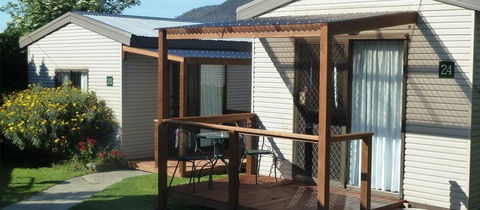 Hobart Cabins & Cottages - Accommodation Gladstone 0