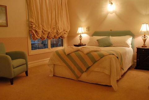 Ledcourt Waters - Accommodation Gladstone 1