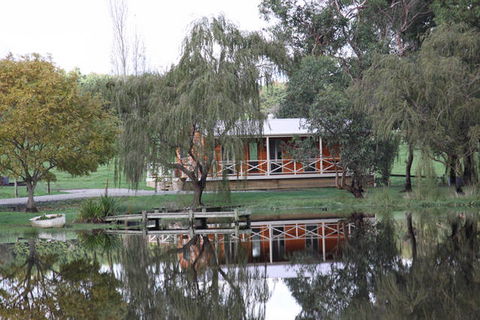 Little Lake Cottage B&B - Accommodation Gladstone 1