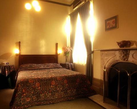 Magnolia Court Boutique Hotel - Accommodation Gladstone 2