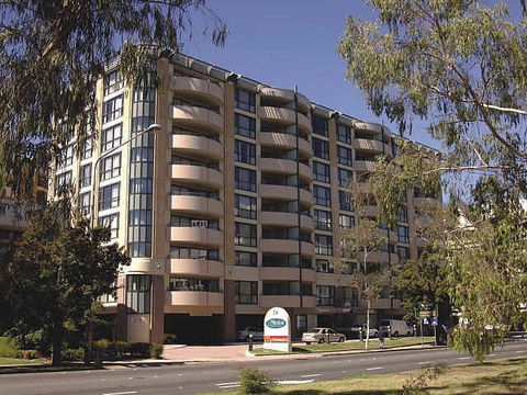 Medina Serviced Apartments Canberra, James Court - Accommodation Gladstone 1