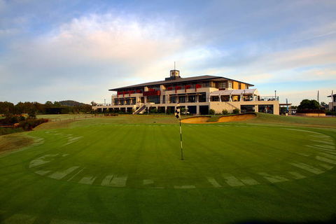 Mercure Kooindah Waters - Accommodation Gladstone 2