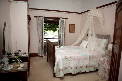 Netherby House - Accommodation Gladstone 2