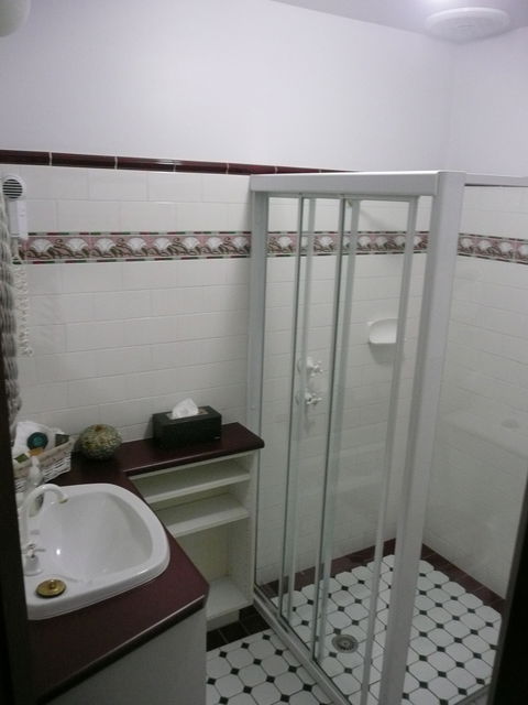 Netherby House - Accommodation Gladstone 9