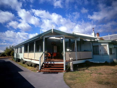 Pitstop Lodge Guesthouse And B&B - Accommodation Gladstone 0
