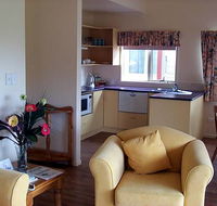 Poinciana Cottages - Accommodation Gladstone