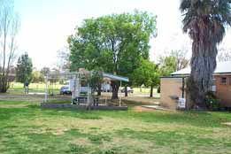 Poplars Caravan Park - Accommodation Gladstone 1
