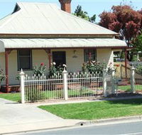 Serenity On The Border Self Catered Bed  Breakfast - Accommodation Gladstone