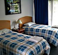 Junction Motel and Lounge Bar - Accommodation Gladstone
