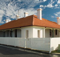 Assistant Lighthouse Keeper's Cottages - Byron Bay - Accommodation Gladstone