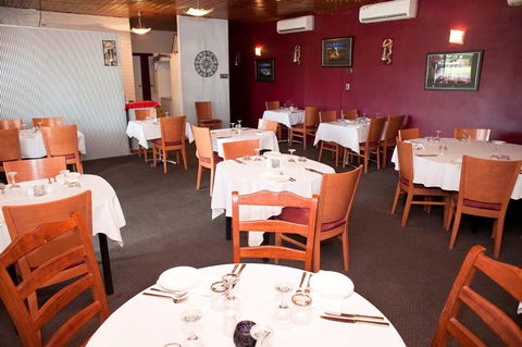 Riviera Motel - Accommodation Gladstone 0