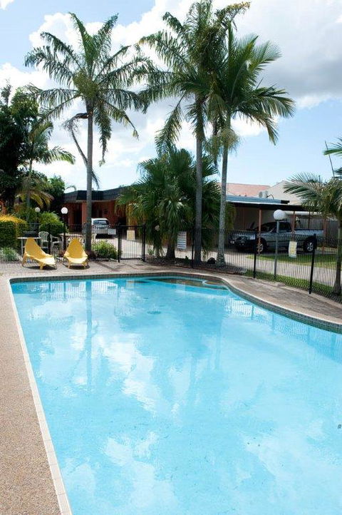 Riviera Motel - Accommodation Gladstone 1