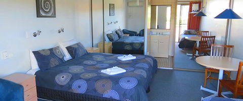 Sisleys Motel - Accommodation Gladstone 1