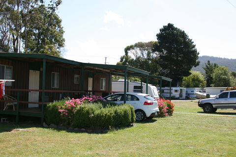 Snug Beach Cabin & Caravan Park - Accommodation Gladstone 4