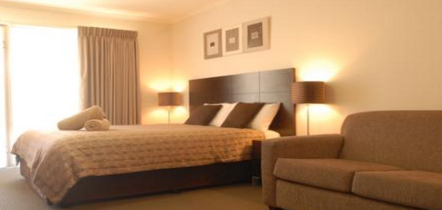 Tea House Motor Inn and Apartments - Accommodation Gladstone