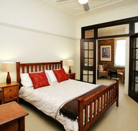 The Bank Guesthouse - Accommodation Gladstone