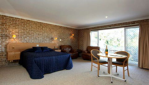Hermitage Campbelltown - Accommodation Gladstone 0