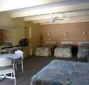 Spanish Lantern Motor Inn Parkes - Accommodation Gladstone