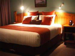 Trade Winds Country Cottages - Accommodation Gladstone 0