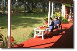 Trade Winds Country Cottages - Accommodation Gladstone 2