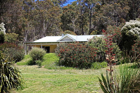 Eight Willows Retreat - Accommodation Gladstone 3