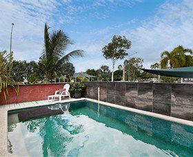 Beachside Tropical Retreat - Accommodation Gladstone 1