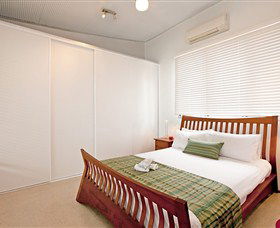 Beachside Tropical Retreat - Accommodation Gladstone 4