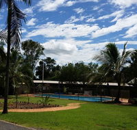 Farmgate Backpackers - Accommodation Gladstone
