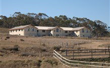 JE Resort (Jindabyne Equestrian Resort) - Accommodation Gladstone 0