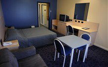 Albert Motel - Moree - Accommodation Gladstone 1