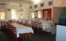 Family Hotel - Bathurst - Accommodation Gladstone 0