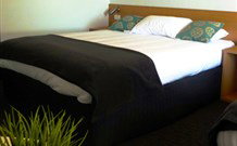 Mariners Hotel Motel On The Waterfront - Batemans Bay - Accommodation Gladstone 0
