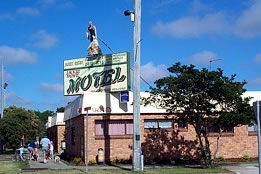 Jackie Howe Motel - Accommodation Gladstone 0