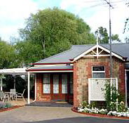 Amble In Self Contained Accommodation - Garden Retreat B  B - Accommodation Gladstone