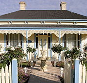 Carrington House - Accommodation Gladstone