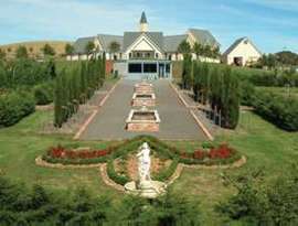Barcaldine House - Accommodation Gladstone 0