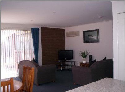Anchor Bell Holiday Apartments - Accommodation Gladstone 1