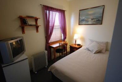 Ashfield Manor - Accommodation Gladstone 1
