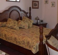Muscatels - Accommodation Gladstone