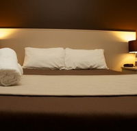 Warners At The Bay - Accommodation Gladstone