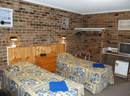 Acacia Snowy Motel - Accommodation Gladstone 1