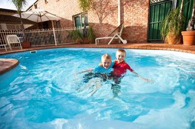 Endeavour Court Motor Inn - Accommodation Gladstone 3
