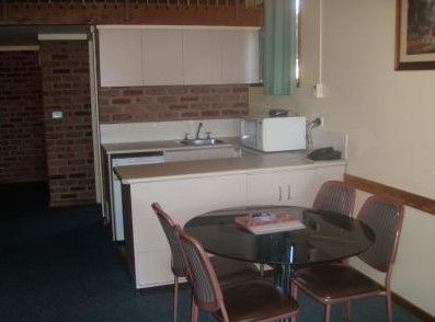 Alpine Gables Motel - Accommodation Gladstone 2