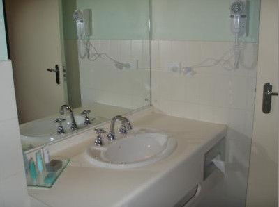 Alpine Gables Motel - Accommodation Gladstone 4