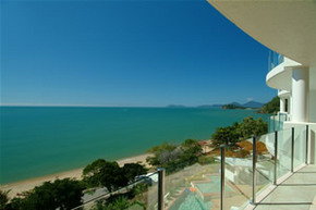 Bellevue At Trinity Beach - Accommodation Gladstone 2