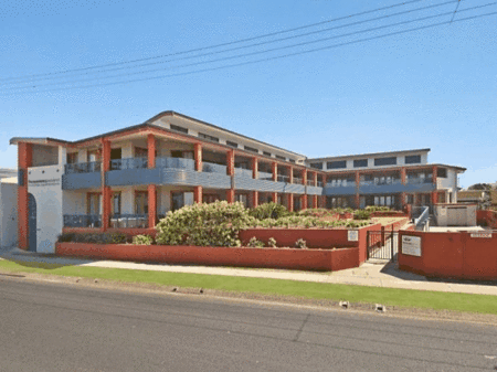 Lennox Point Holiday Apartments - Accommodation Gladstone