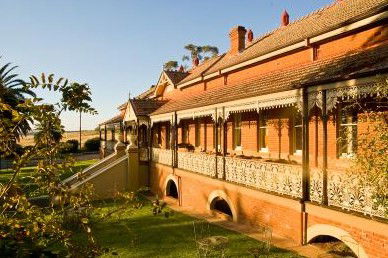 Lake Burrendong NSW Accommodation Gladstone
