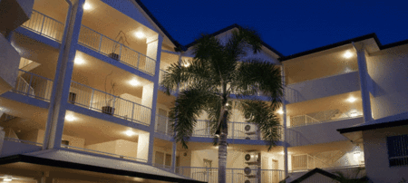 Golden Sands Beachfront Apartment Resort - Accommodation Gladstone
